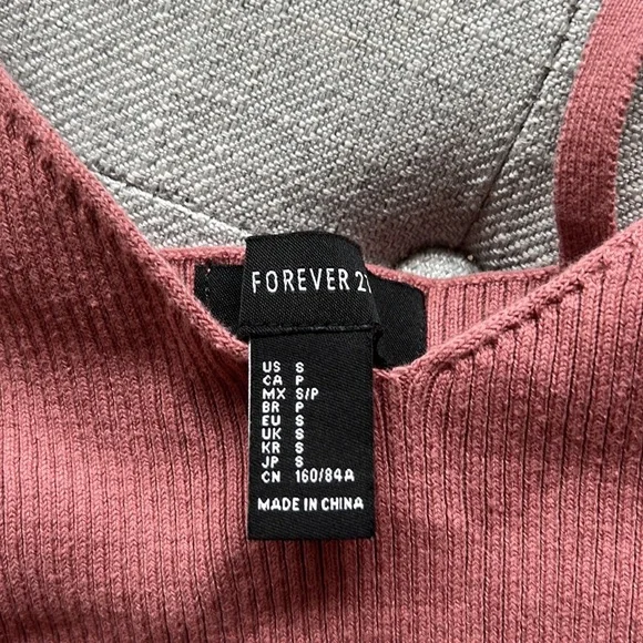 Adorable Muave Sweater Crop Top 🌸🎀 - Picture 4 of 4